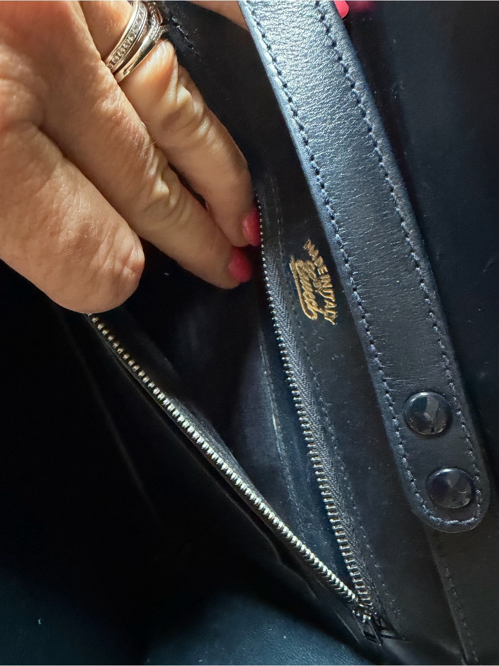 Gucci Blue GG Supreme Chain Shoulder Bag - Picture 6 of 8